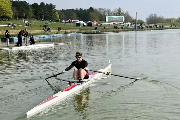 Student success rowing Liv G